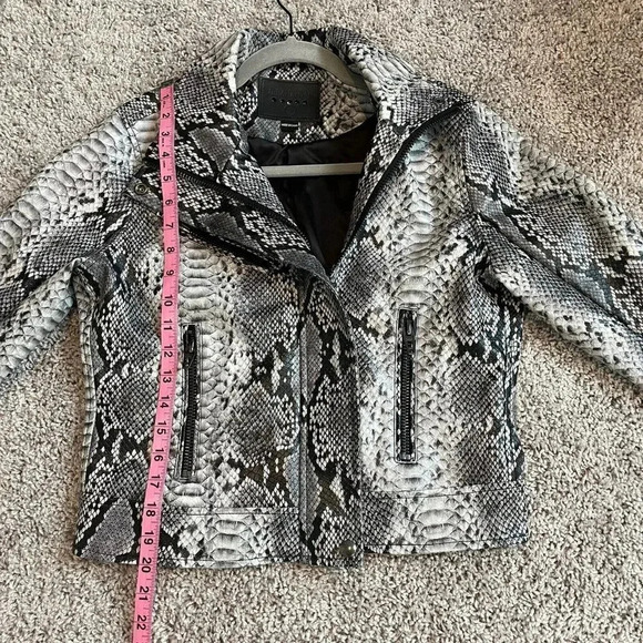 Blank NYC Snake Moto Jacket Womens Small Faux Leather - Picture 8 of 12